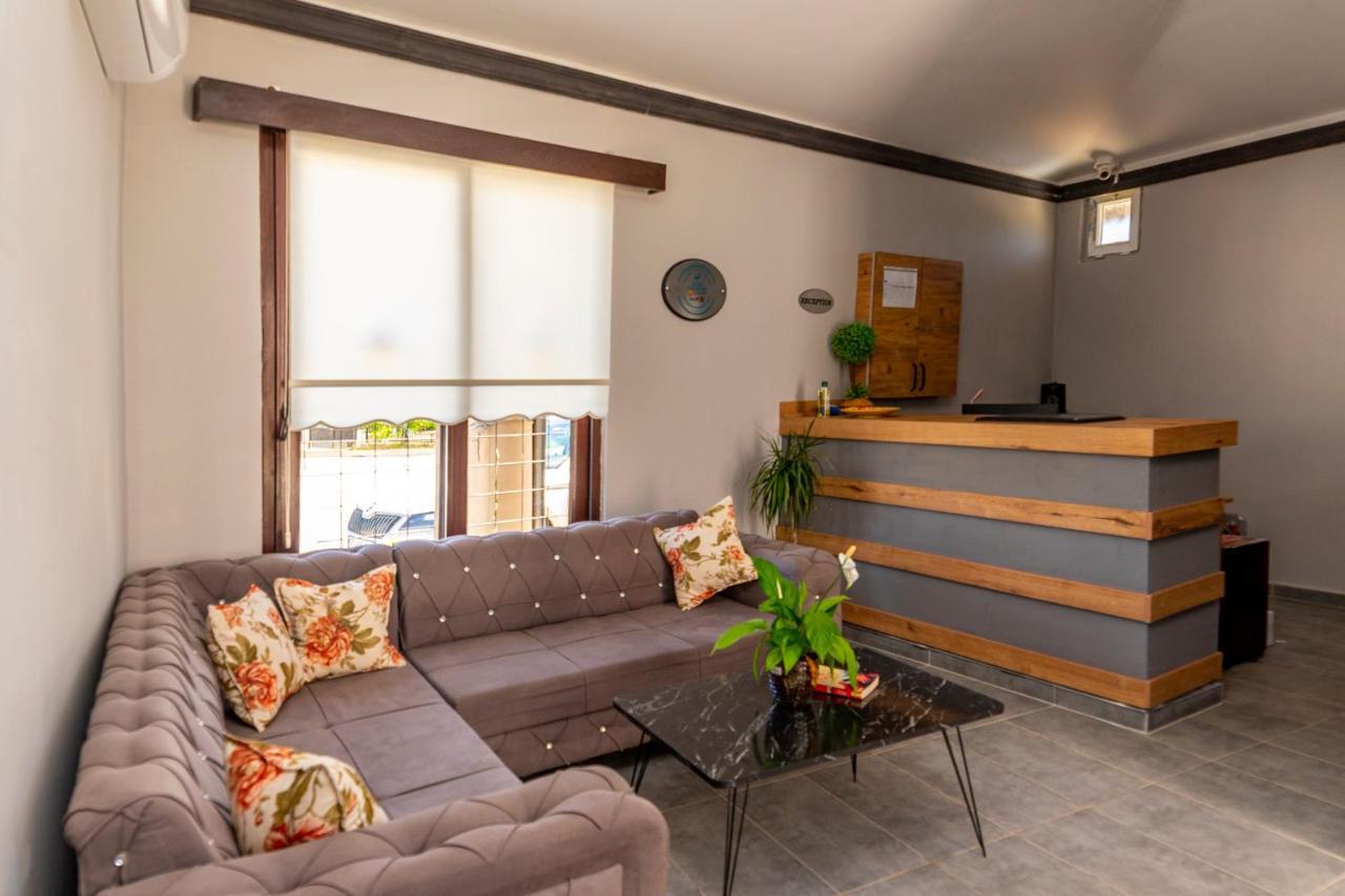 New Garden Hotel 시데 외부 사진