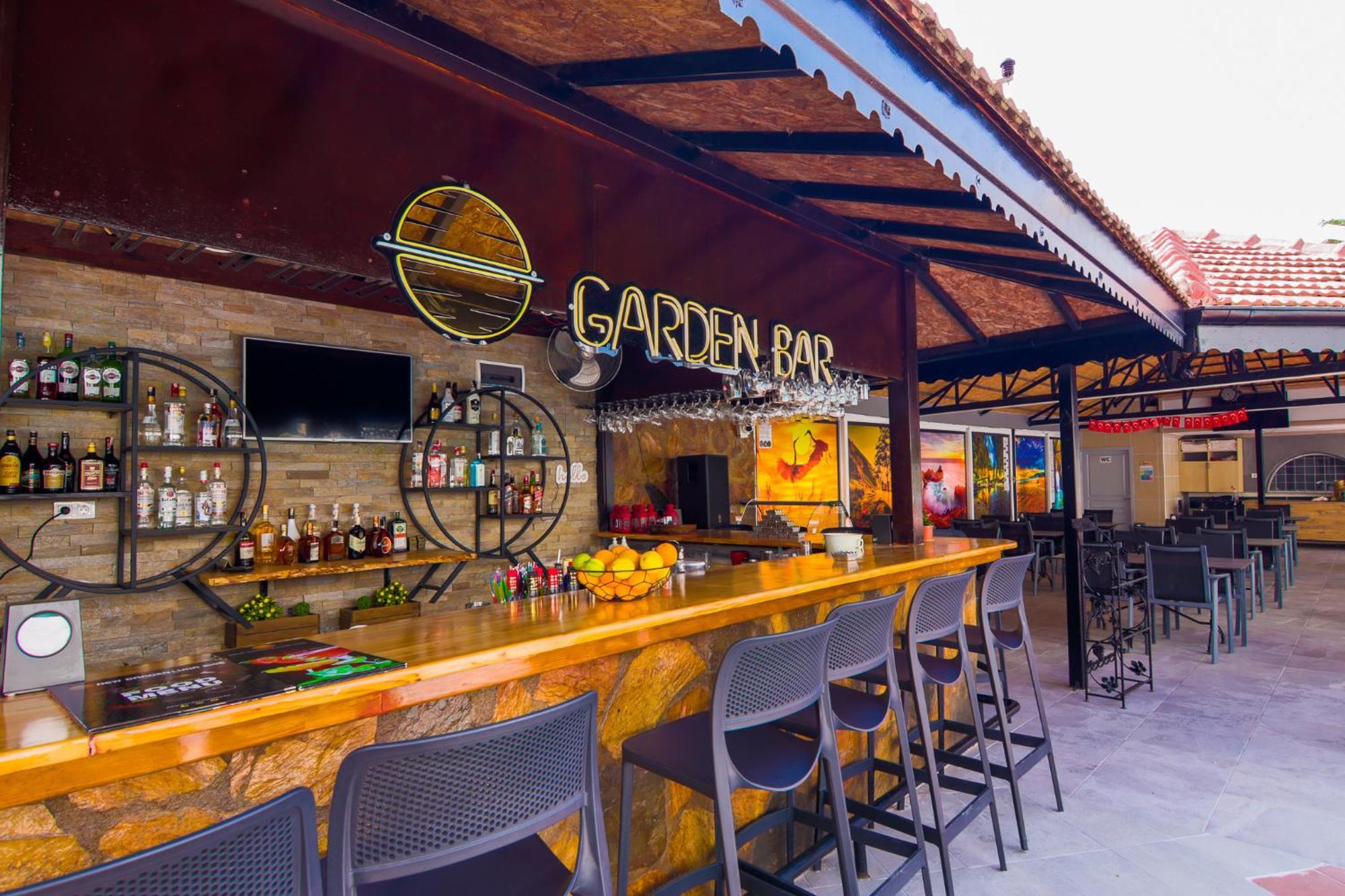 New Garden Hotel 시데 외부 사진