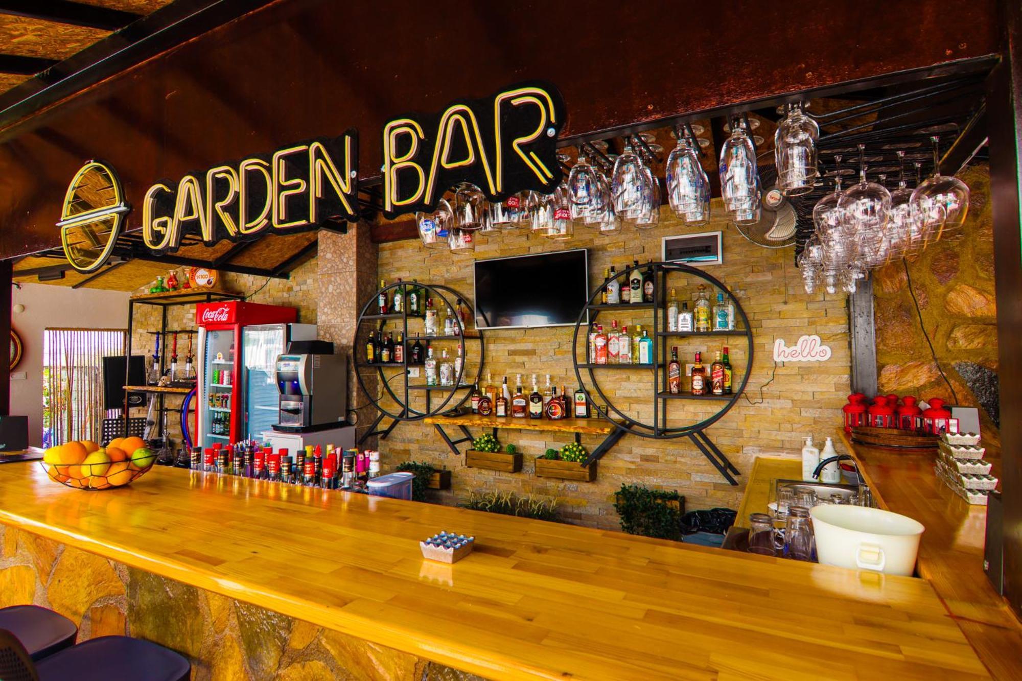New Garden Hotel 시데 외부 사진